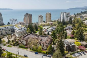 #105 -843 22nd Street